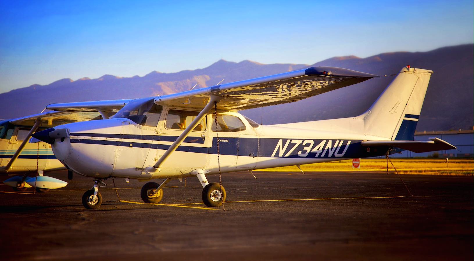 Cessna-172n.jpg