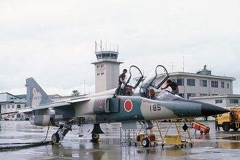 File:Mitsubishi T-2 Cat.JPEG