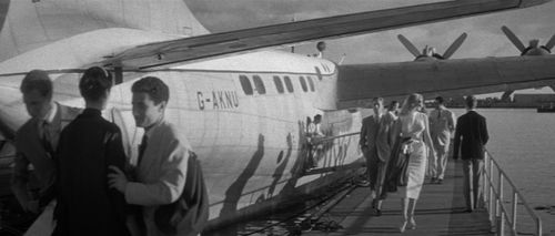 Interpol 23 G-AKNU.jpg