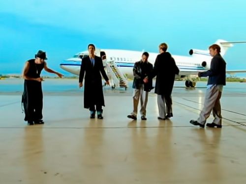 Backstreet-Boys-I-want-it-that-way-Boeing-727-2.jpg