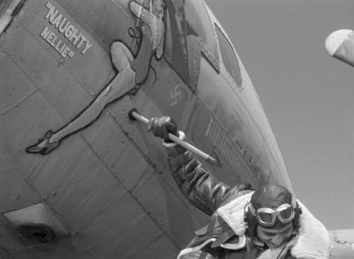 ChainLightning B-17 NaughtyNellie 4mn55.JPG