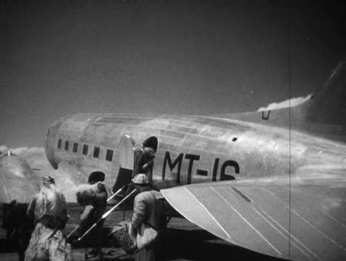 Muzhestvo DC-3 4.jpg