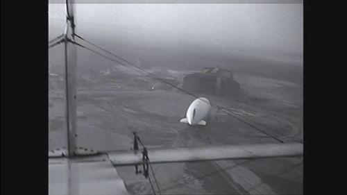 MystArch 1937-Hindenburg myst 11mn03.jpg