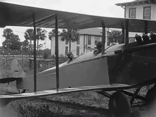 The-Flying-Ace-1926-2b.jpg