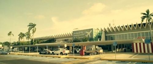 WelcomeToAcapulco Airport.jpg