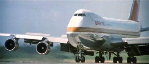 Zuijia Boeing 747 2.jpg